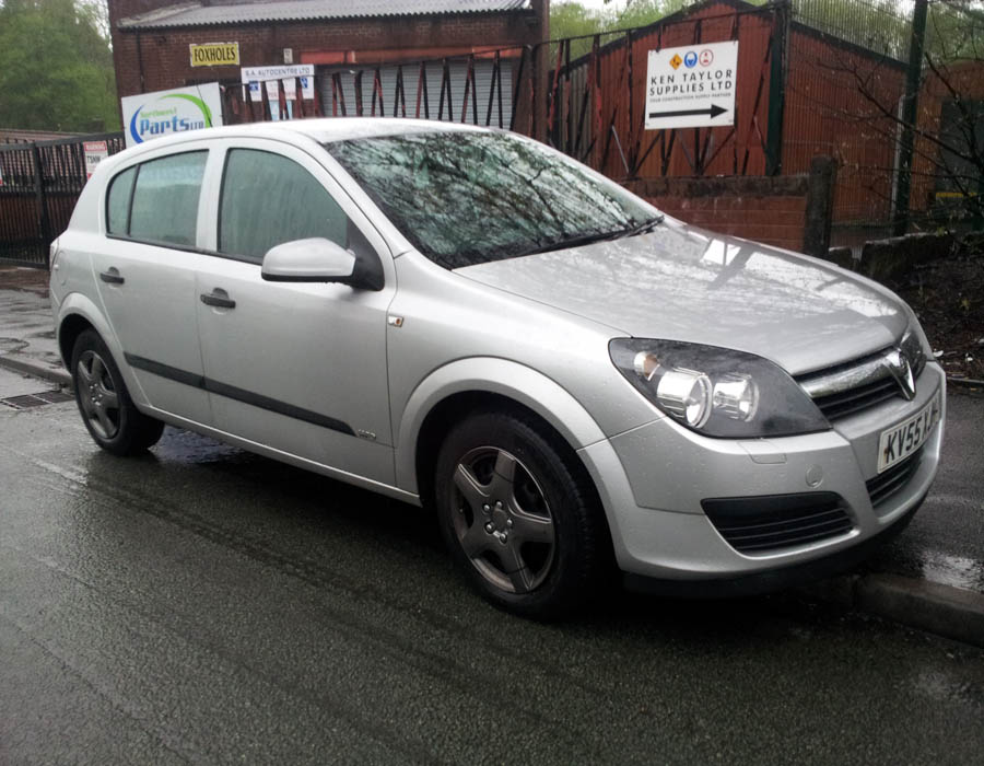 Vauxhall Astra Life door-handle-driver-side-front